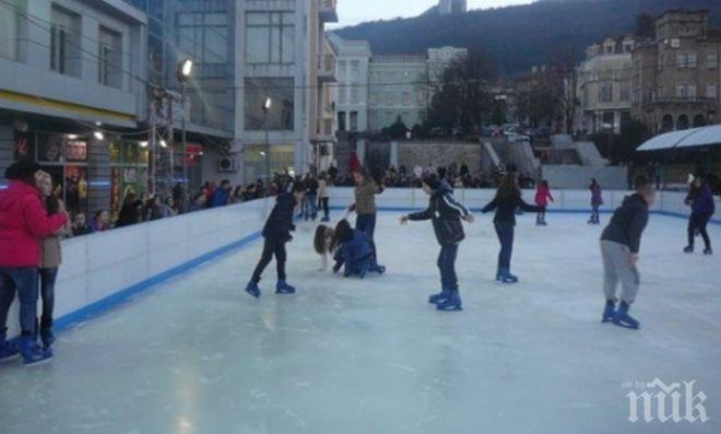 Откриха официално ледената пързалка в Шумен