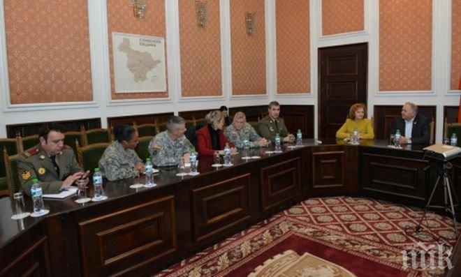 Американските военни на среща със сливенския кмет