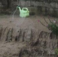 Сатовча бедства! Дъждовете активираха свлачища, има откъснати пътища