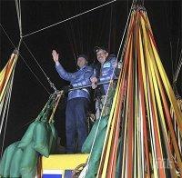 Двама пилоти прелетяха Тихия океан с балон