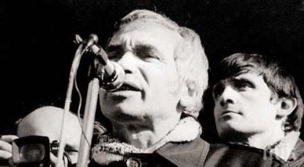 световните медии желю желев основател сдс автор фашизмът щедър бедните скромен герой свалил комунизма