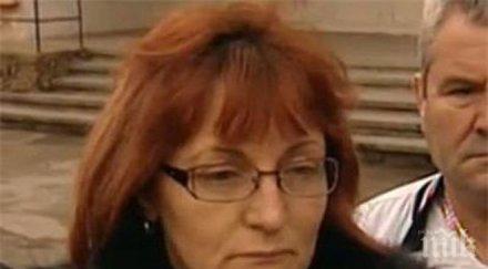 съучениците момчето изключиха бал искали дойде без майка