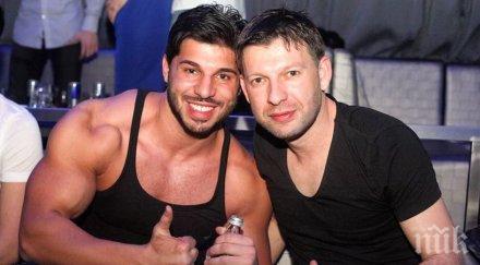 фики свали дрехите показа планина мускули жените изпаднаха истерия снимки