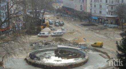 един символите варна вече вижте площада града без фонтана снимки