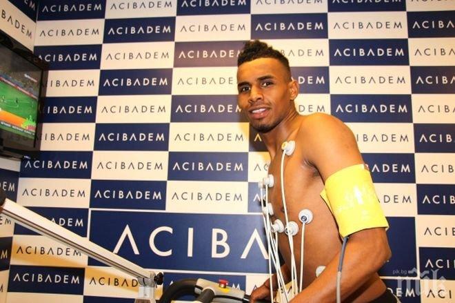 Юноша на Шефилд Юнайтед в Левски след паузата