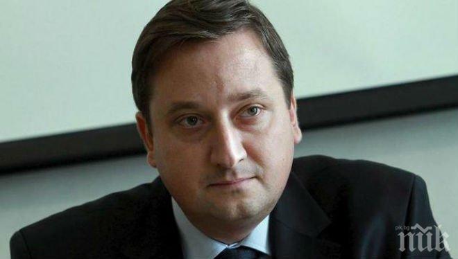 Калфин и Борисов уволниха шефа на Агенцията по заетостта