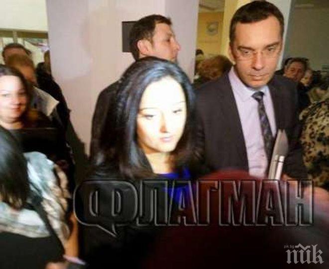 Блъсканица за саниране на панелките, хаос при презентацията на министър Павлова в Бургас! (снимки)