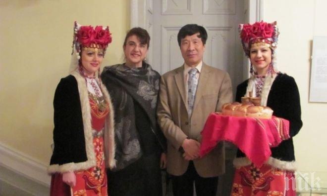 Китайското посолство с изложба в сливенската галерия „Добрович“