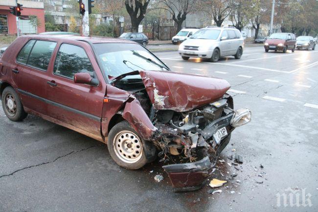 Трима загинали в катастрофи през денонощието
