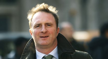 главният редактор таймс подаде оставка