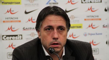 иво тонев глези сините самолет