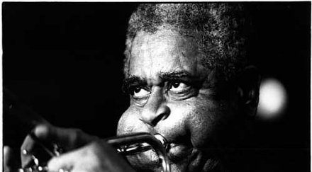 възкресяват дизи гилеспи нас видео