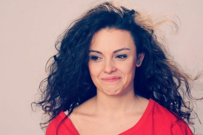 Красавица - студентка на Ламбо, става Парижката света Богородица