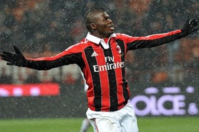 Милан размаза Реджина за купата, чака Ювентус