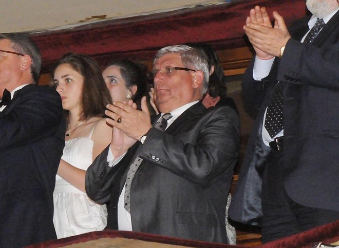 Борисов отряза Аню за изтребителите