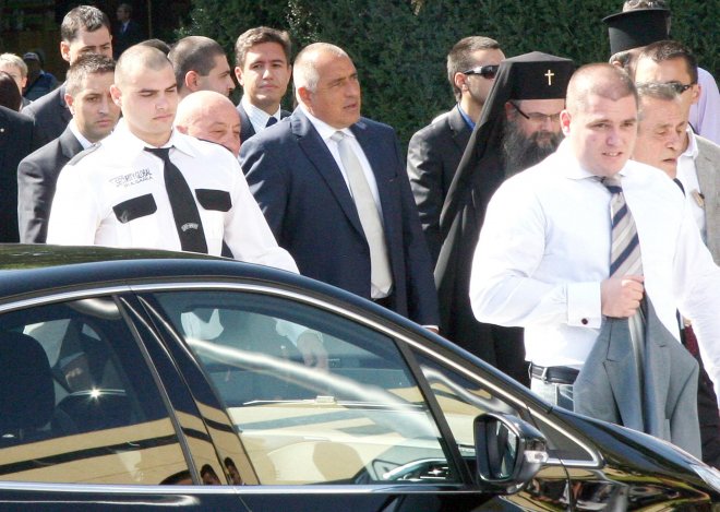 Бойко ще обсъжда кризата с лидерите на ЕС 