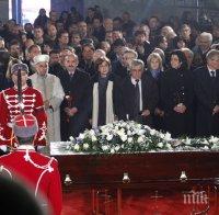 Само в ПИК! Безочие! Защо Иван Костов не уважи поклонението на д-р Желю Желев! Бившият премиер пред медията ни: Не казвам нищо!