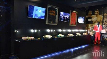 поясите кличко поеха америка