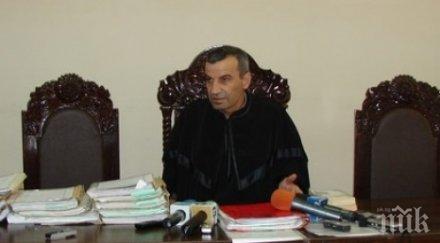 почина известният бургаски съдия денчо стоянов