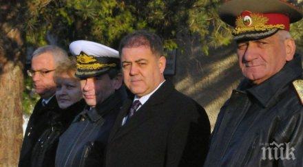 министърът отбраната посети бедстващи райони елхово