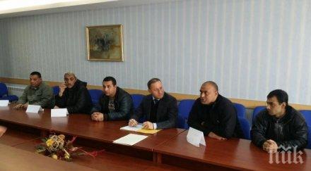 депутатът дпс лидер дром илиев стартира разяснителна кампания безобразията спешната помощ обновена