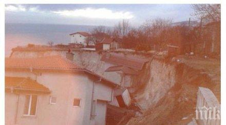 ужас албена къщи свличат морето снимка