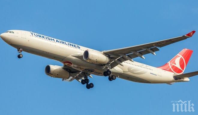 Турските авиолинии търсят 500 чуждестранни пилоти