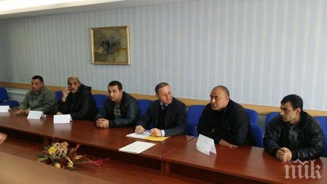 Депутатът от ДПС и лидер на ДРОМ Илиев стартира разяснителна кампания за безобразията в спешната помощ! (обновена)