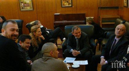 пик комплот оста протестна мрежа ген атанасов пробват атакуват мвр службите компромат фалшива разработка