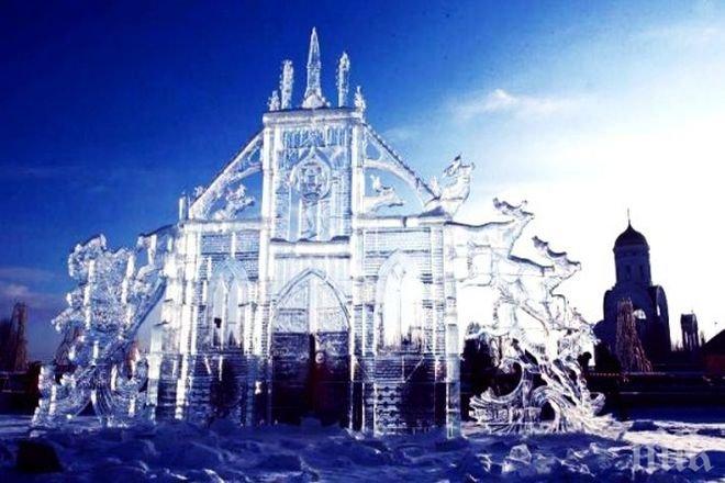Повече от 200 ледени скулптури са представени на фестивала в Сапоро