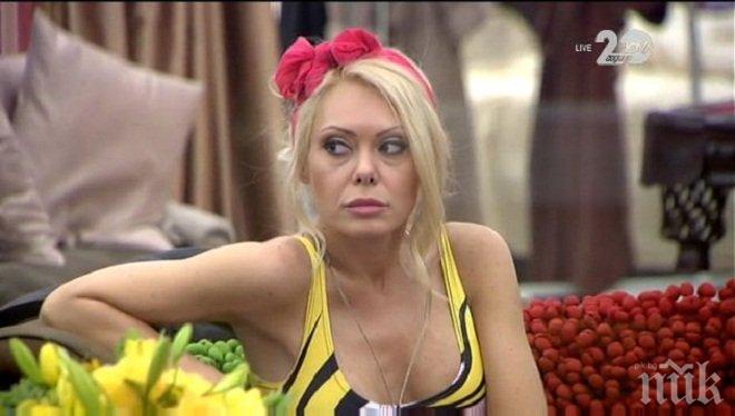 Горещо! Албена Вулева зашеметена от френски порноактьор (снимка)