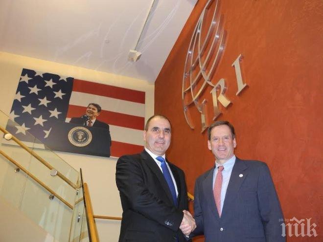 Цветанов се срещна с президента на Международния републикански институт Марк Грийн във Вашингтон