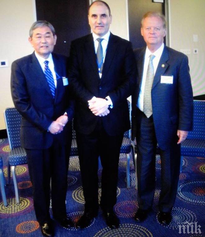 Цветанов се срещна с водещи конгресмени, сенатори, политици и общественици на Молитвената закуска във Вашингтон (снимки)