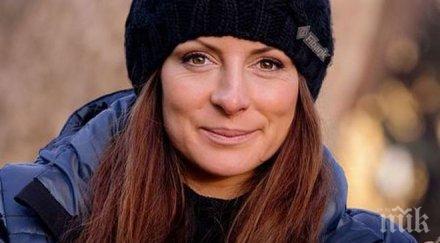 сани жекова редовно помагам финансово морално непознати