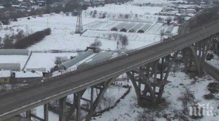дъговият мост русе всеки момент рухне