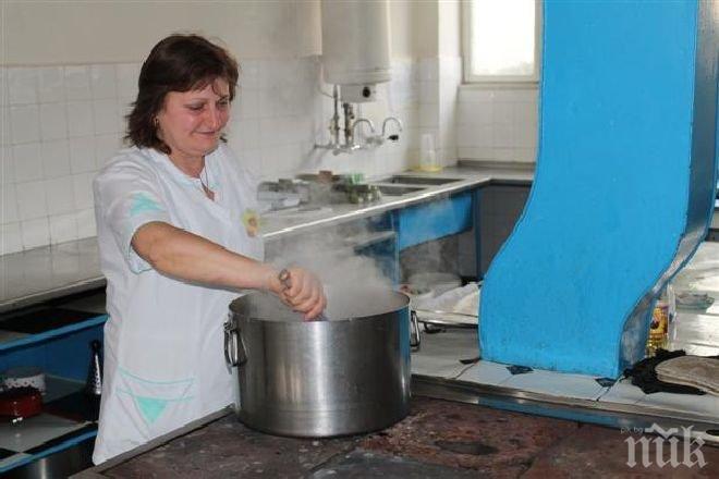 90 бедни жители на община Тервел ползват социална трапезария