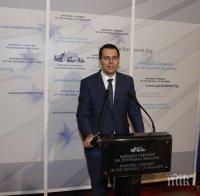 Зам.-председател на ПГ на ДПС: Радан лъже като дърт десебар! Ето ми ги дипломите!