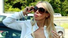 Неузнаваема! Кристина Димитрова се втали с йога във Франция