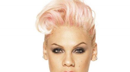 пинк съблече защита животните снимка