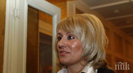 депутатката ана баракова пик ретро изнесох нов адрес живея сама