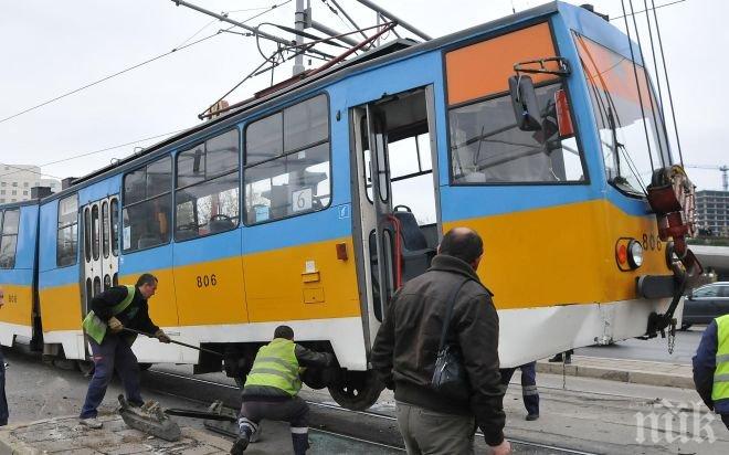 Местят трамвая на Руски паметник