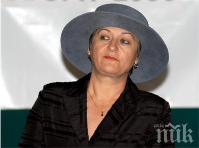 Продажници от ГЕРБ подкрепиха лакомата Сабрие 