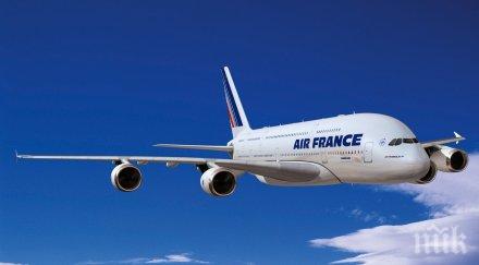 самолет air france кацна аварийно екатеринбург заради отказ един двигателите