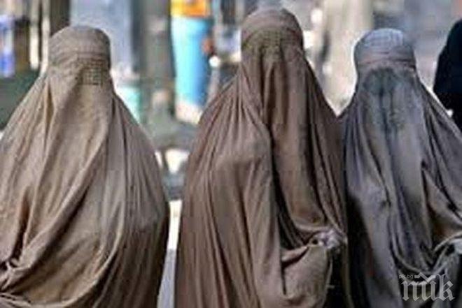 В Ислямска държава  жените ги омъжват на девет години и нямат право на чувства. Вижте как живеят те!