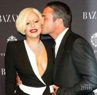Лейди Гага се омъжва, този път май е сериозно