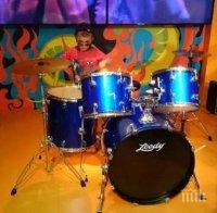 Шестима полицаи спретнаха акция на уличен барабанист