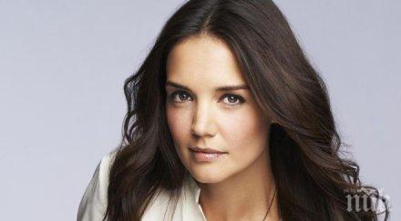 кейти холмс призна обичам нося мъжки дрехи