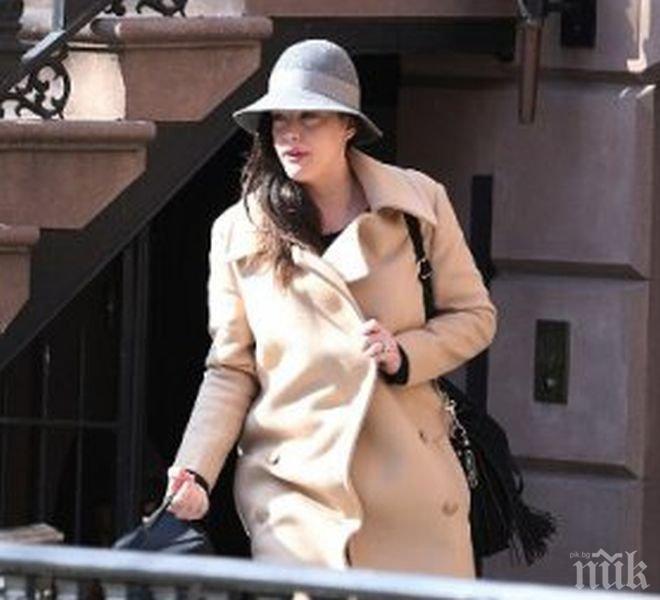 Лив Тaйлър се показа след раждането (снимки)