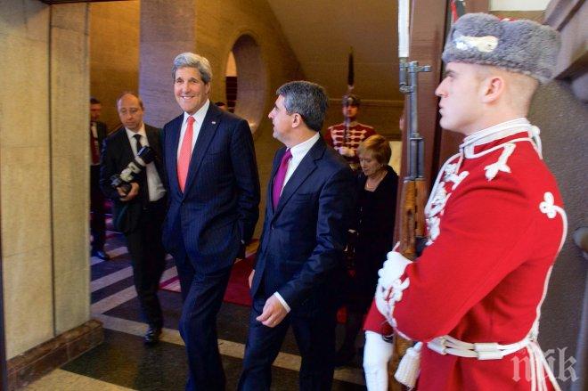 Срам ме е от президента