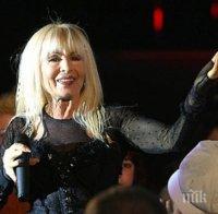 Баровка! Лили Иванова с 3 чистачки, кара ги да хвърлят боклука й опакован